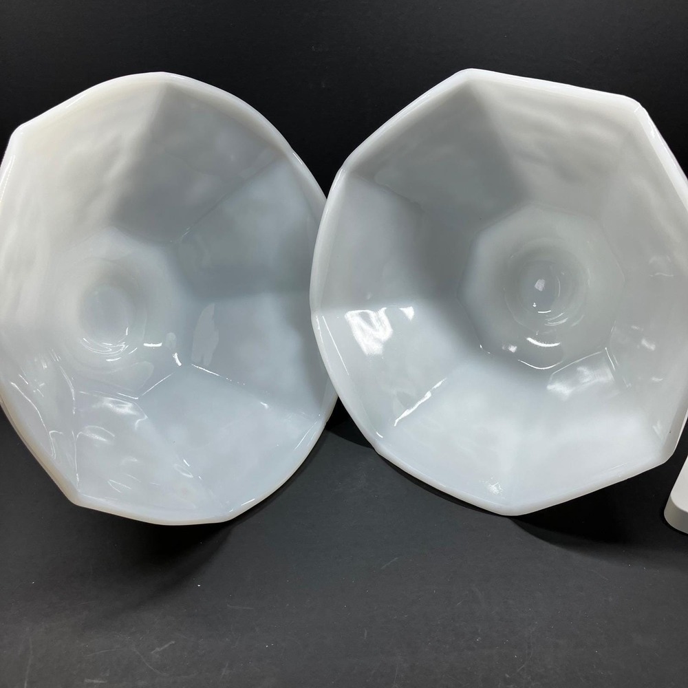 Pair Vtg Anchor Hocking Grape Milk Glass Bowls Christmas Amaryllis Centerpiece - Picture 8 of 14
